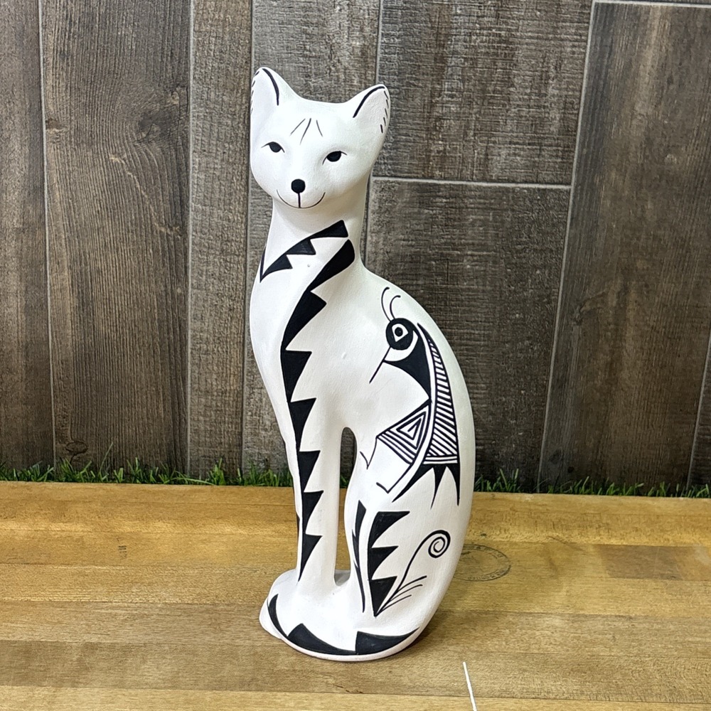 S Chino Acoma Pueblo Pottery Cat Figurine Signed Hand Painted New Mexico